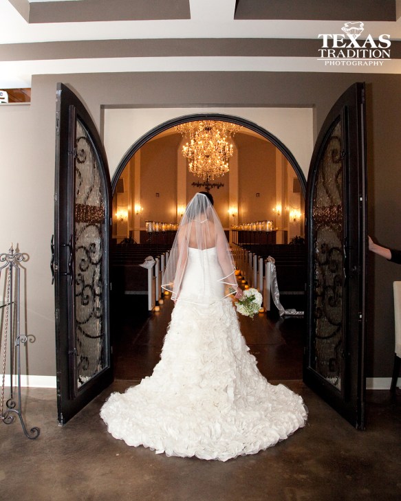 Piazza_in_the_Village_0468